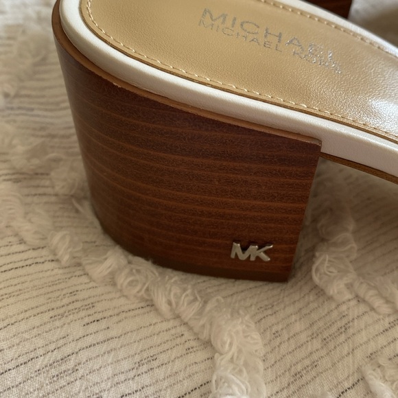 Michael Kors Ingrid woven leather Mules size 7 - Picture 2 of 5